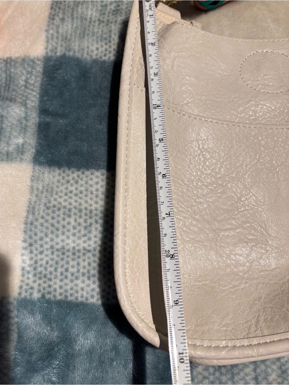 Crossbody! New!! - Picture 8 of 8